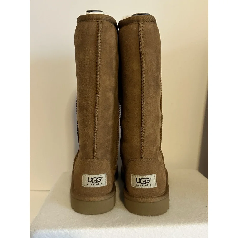 NEW UGG Australia Classic Tall Big‎ Kids Boot Youth sz.2 Style 5229K Chestnut